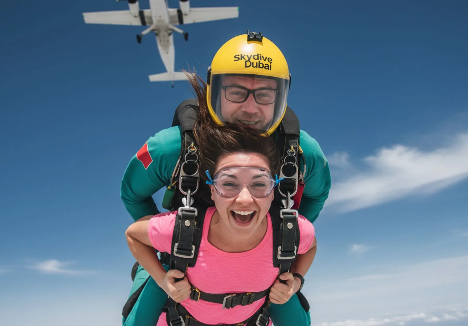 Skydive Dubai: The Palm Drop Zone'da Tandem Skydiving Deneyimi