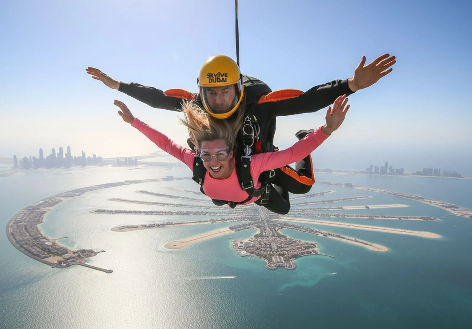 Skydive Dubai: The Palm Drop Zone'da Tandem Skydiving Deneyimi